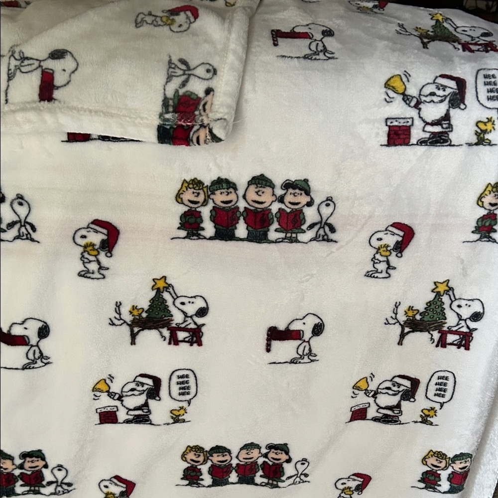 Snoopy fleece blanket